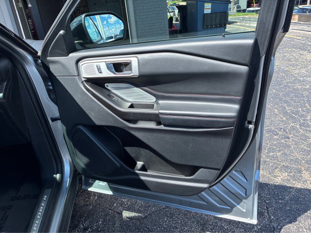 Certified 2020 Ford Explorer Platinum w/ Premium Technology Package AWD/4WD image 20
