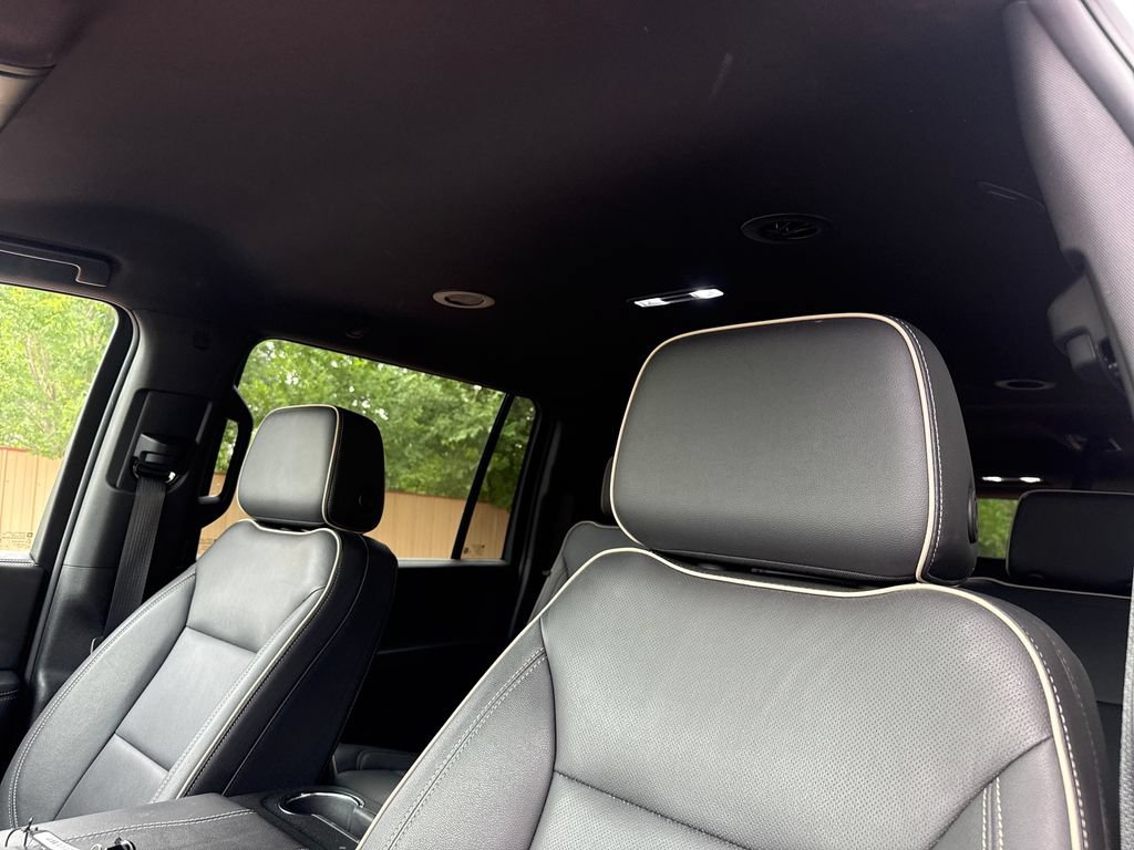 Used 2025 GMC Yukon XL Elevation AWD/4WD image 14