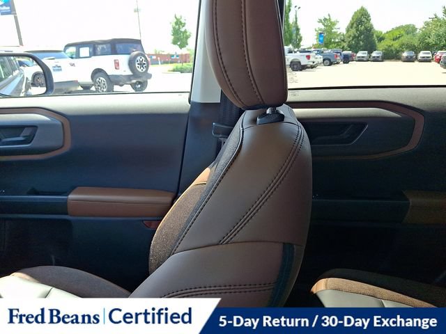 Certified 2025 Ford Bronco Sport Outer Banks w/ Outer Banks Tech Package+ AWD/4WD image 18