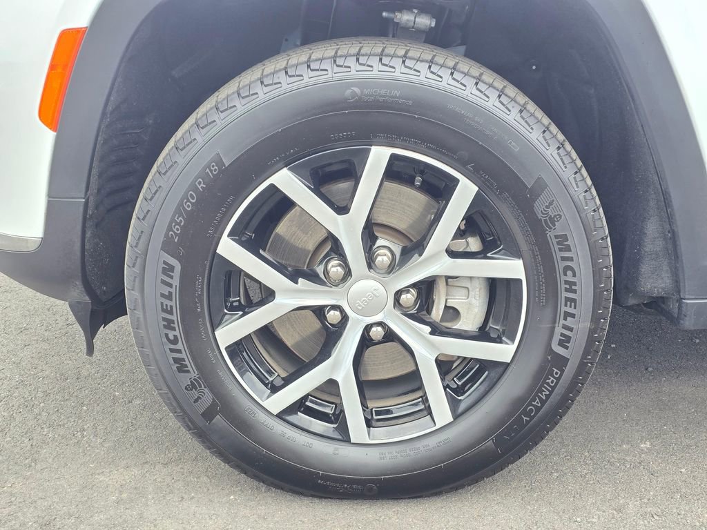 Used 2025 Jeep Grand Cherokee L Limited w/ Trailer Tow Package image 8