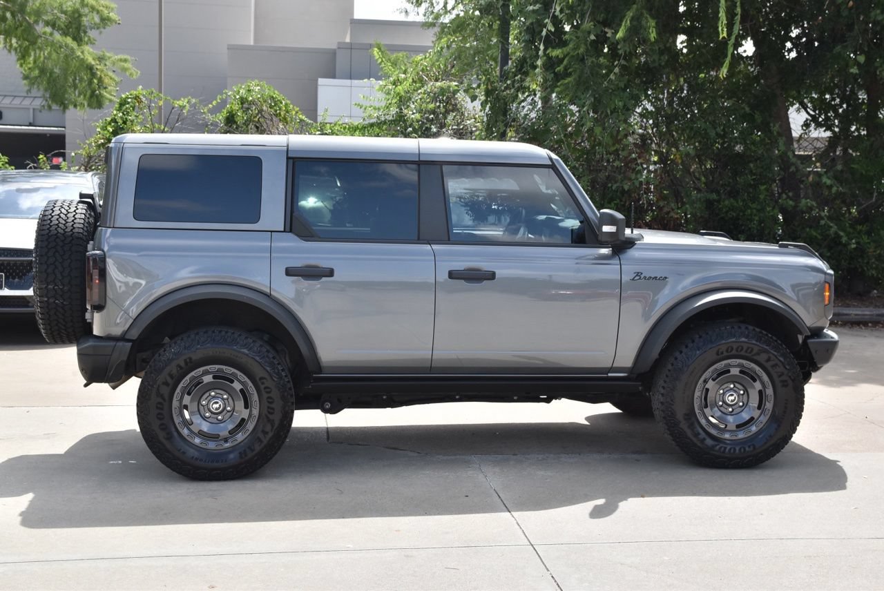 Certified 2025 Ford Bronco Badlands AWD/4WD image 6