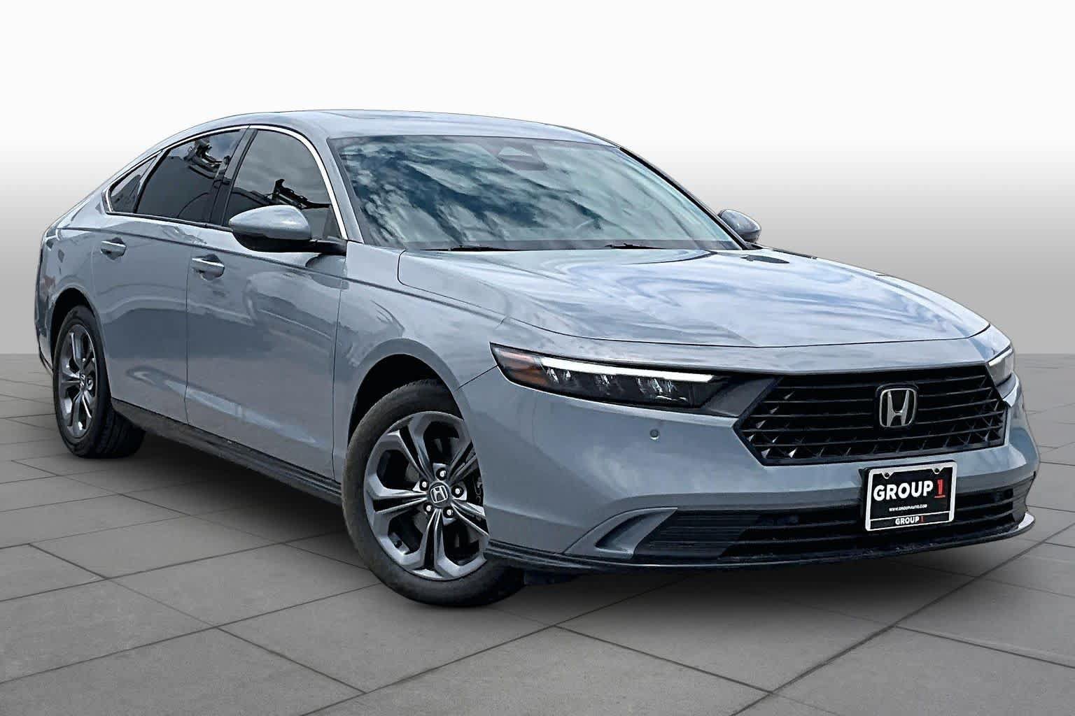 Used 2024 Honda Accord EX-L image 3