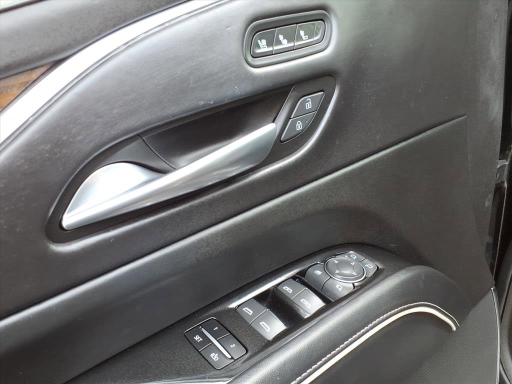 Used 2023 Cadillac Escalade ESV Sport Platinum w/ LPO, ONYX Package image 16