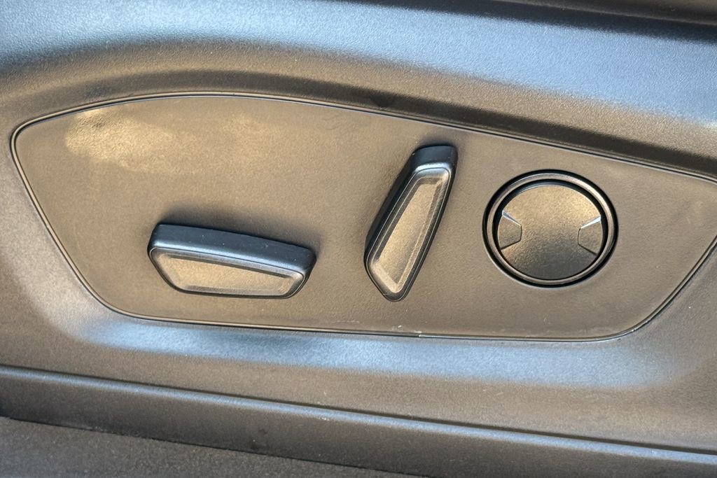 Certified 2025 Ford Explorer ST-Line AWD/4WD image 25