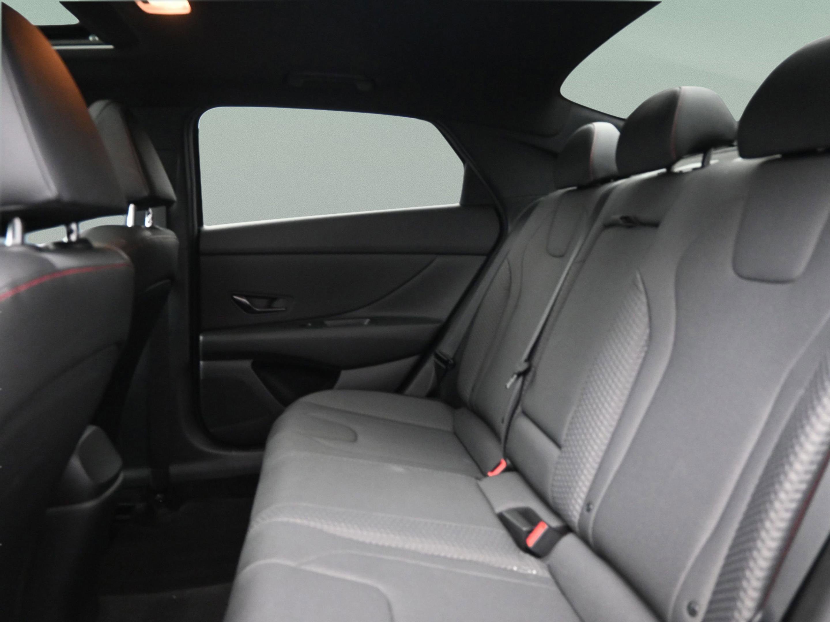 Used 2023 Hyundai Elantra N Line image 39