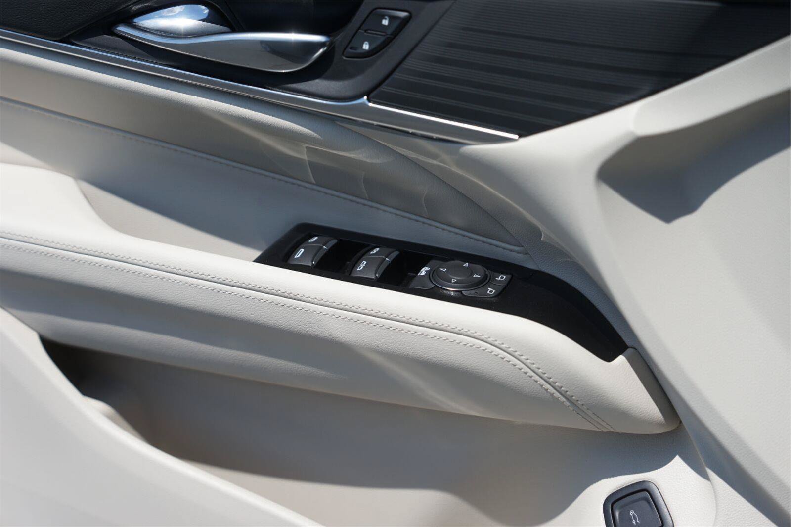 Used 2025 Cadillac CT4 Premium Luxury w/ Technology Package RWD image 29