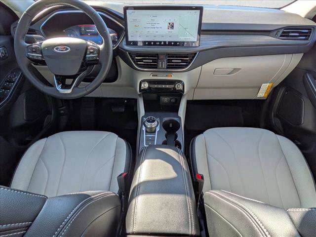 Certified 2025 Ford Escape SE w/ PHEV Premium Package FWD image 17