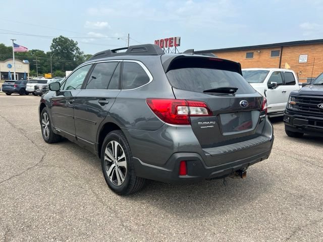 Used 2018 Subaru Outback 3.6R Limited AWD/4WD image 6