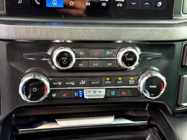Certified 2025 Ford F250 Platinum AWD/4WD image 19