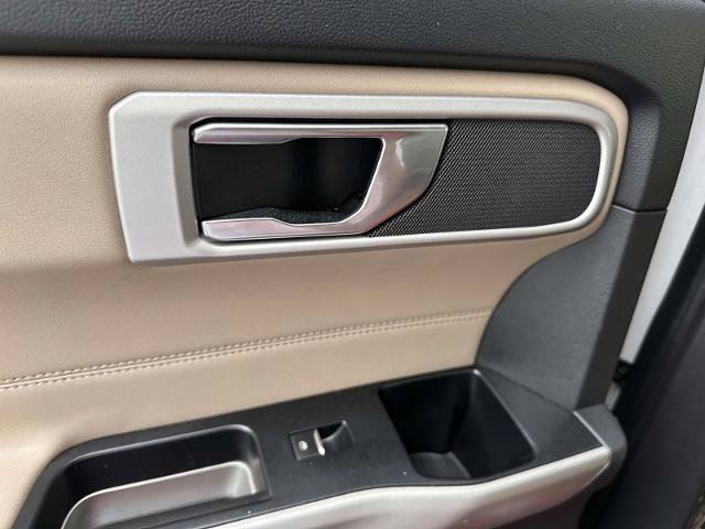 Certified 2021 Ford Explorer XLT w/ Equipment Group 202A AWD/4WD image 18