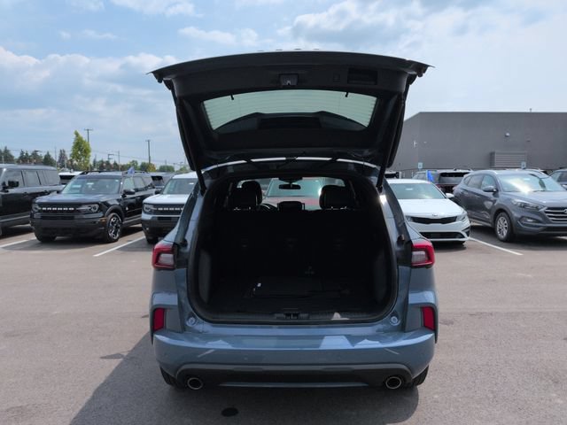 Certified 2024 Ford Escape ST-Line w/ Tech Pack #1 AWD/4WD image 18