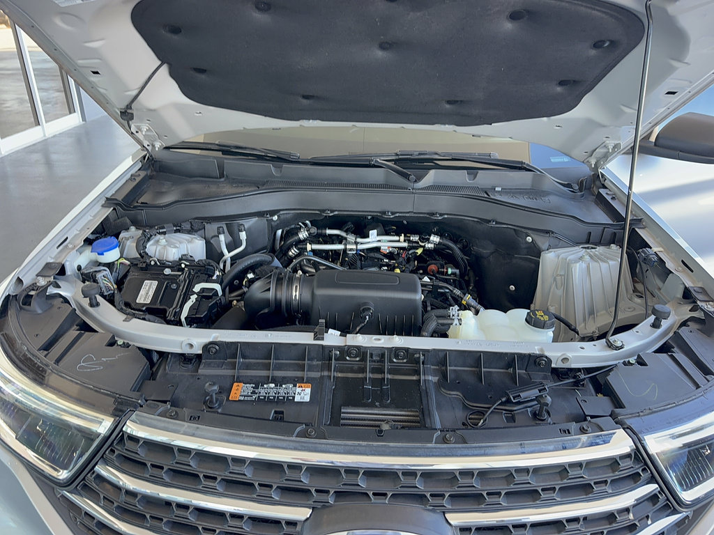 Certified 2023 Ford Explorer XLT w/ Equipment Group 202A RWD image 37