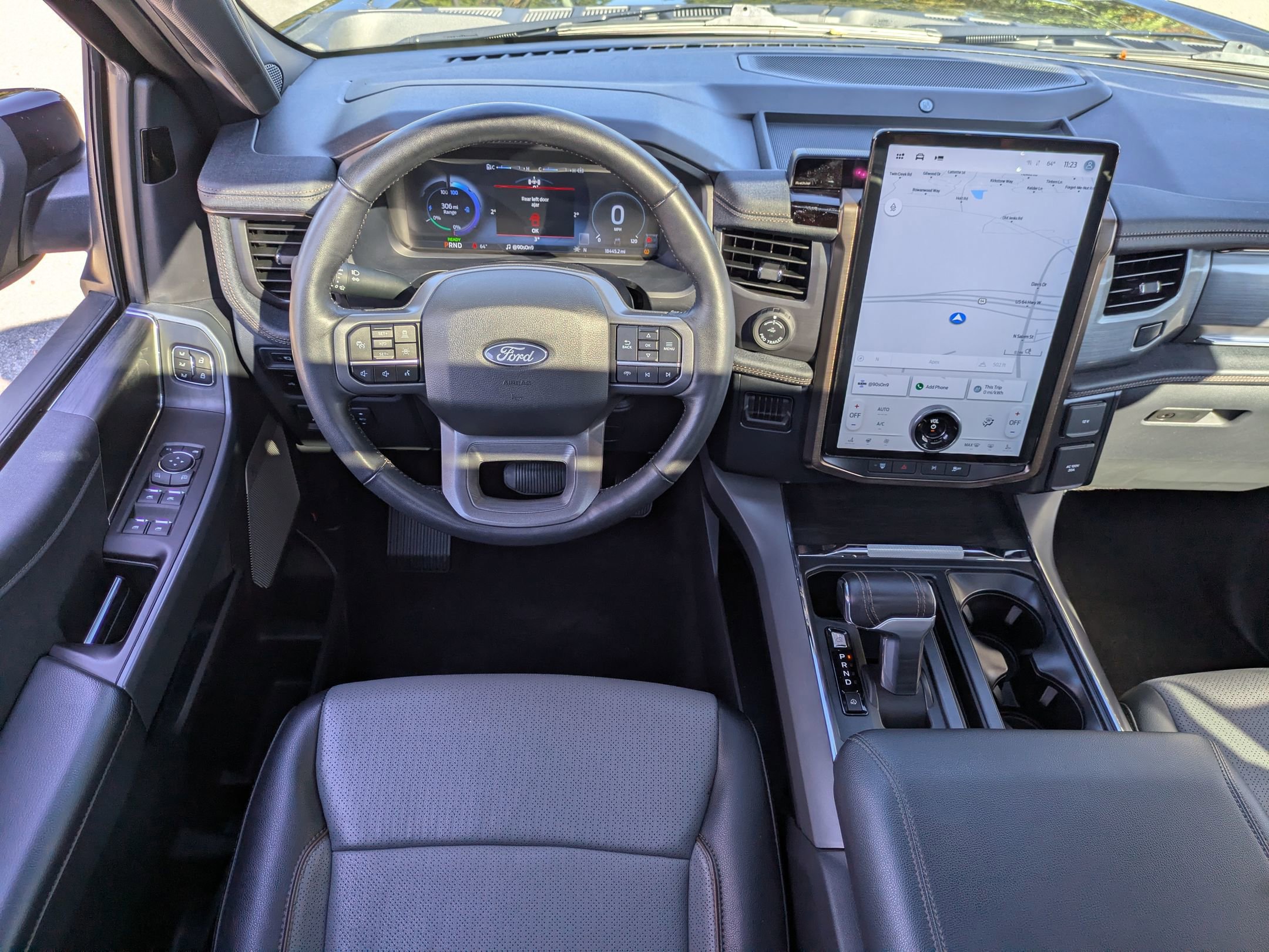 Certified 2024 Ford F150 Lightning Lariat image 38