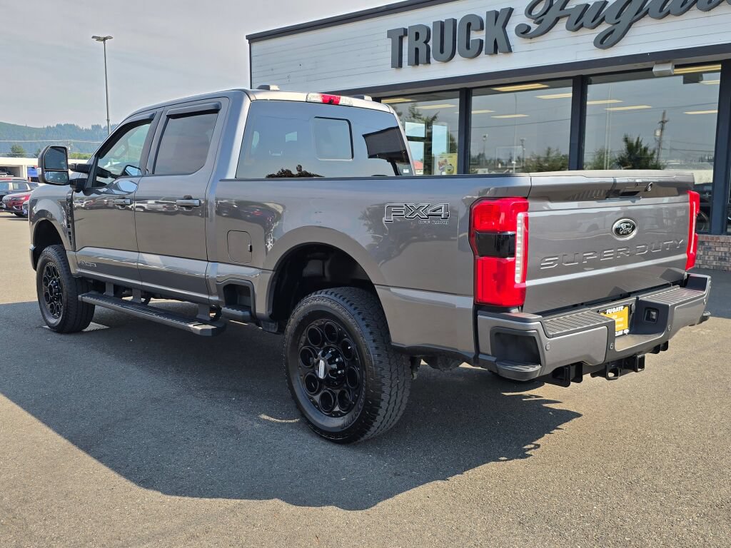 Certified 2025 Ford F350 Lariat w/ Lariat Ultimate Package AWD/4WD image 8