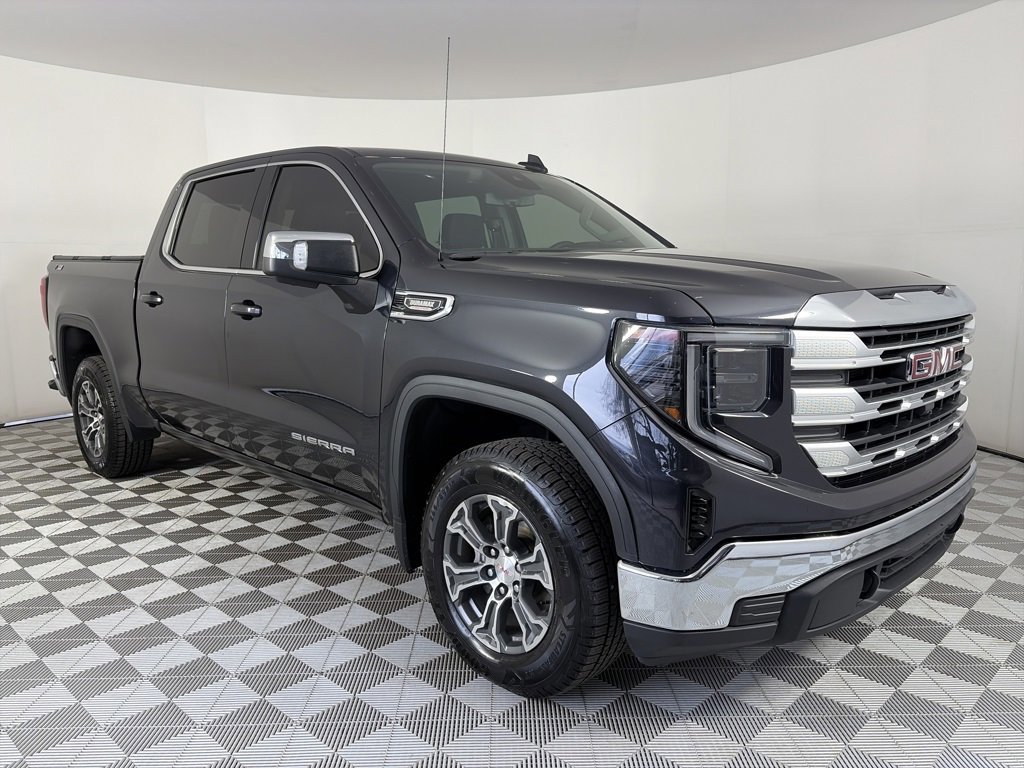 Used 2023 GMC Sierra 1500 SLE w/ Preferred Package image 6