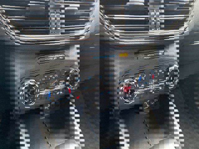 Certified 2025 Ford Escape ST-Line w/ Cold Weather Package image 17