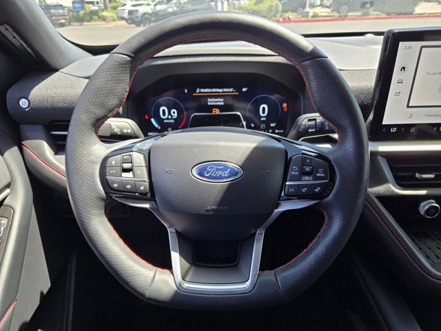 Certified 2025 Ford Explorer ST-Line w/ Premium Package AWD/4WD image 13