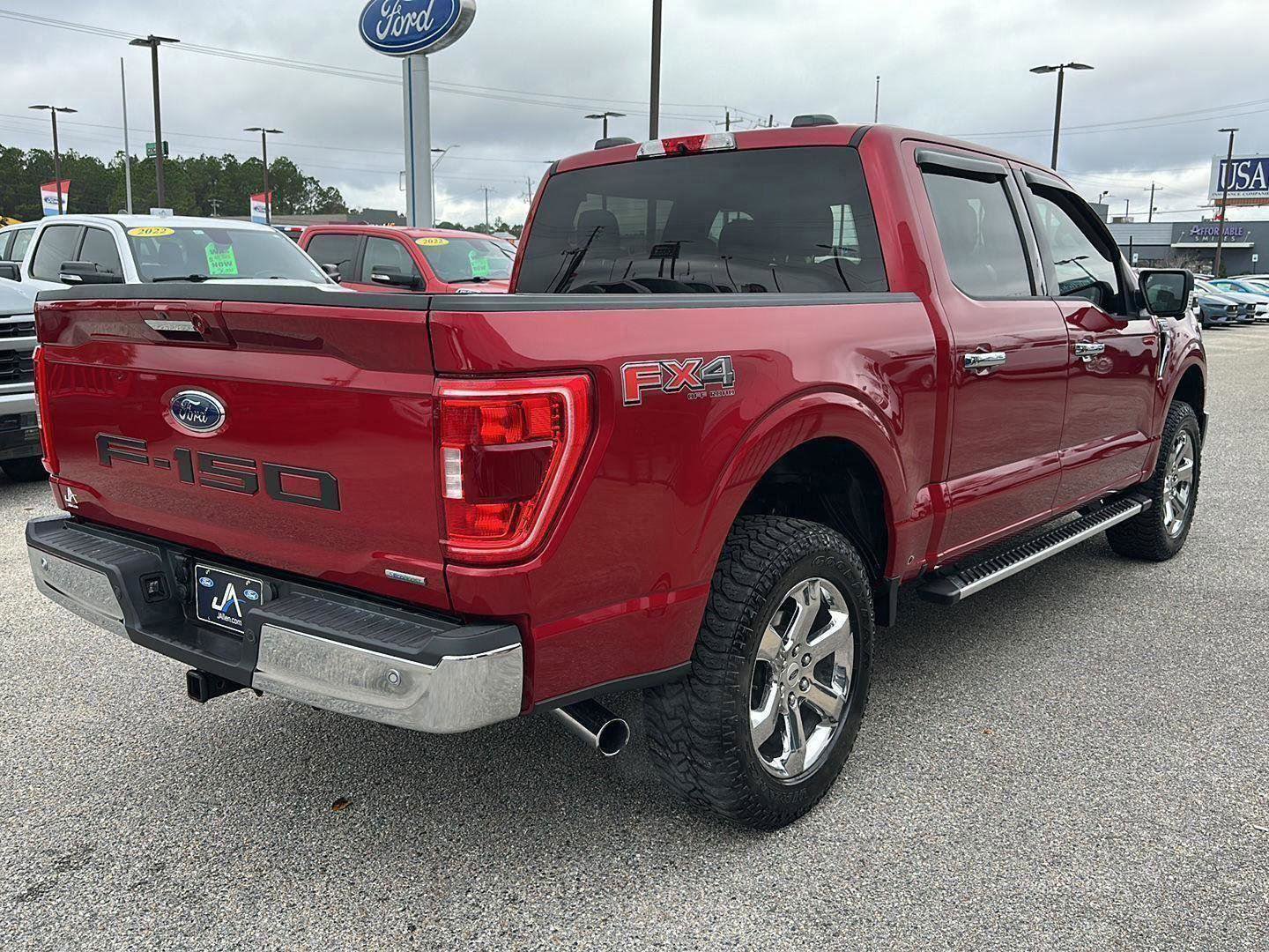 Certified 2022 Ford F150 XLT w/ Equipment Group 302A High image 40