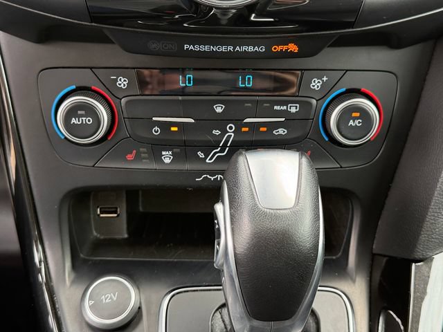 Certified 2018 Ford Focus Titanium w/ Titanium Technology Package FWD image 5