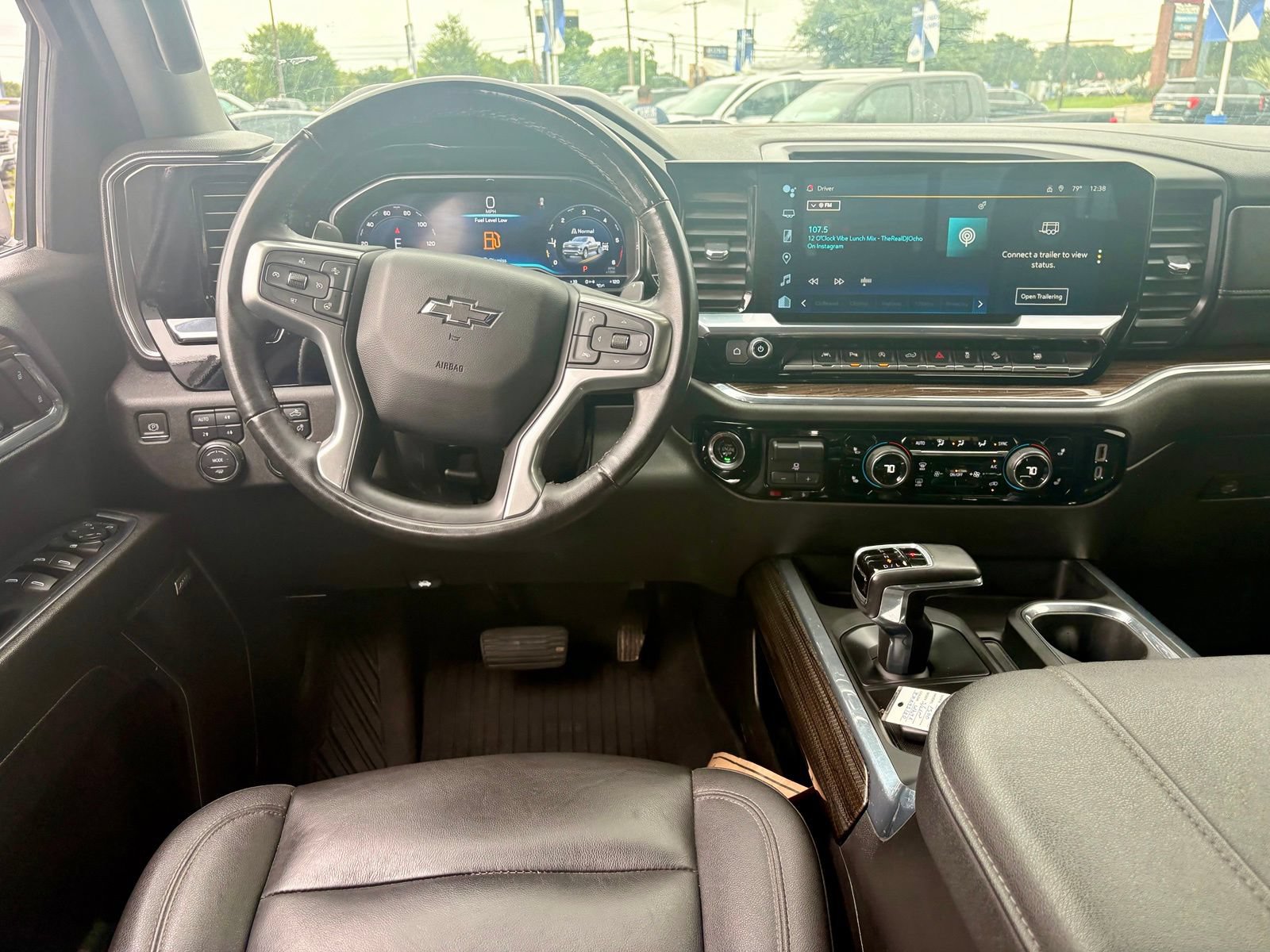 Used 2023 Chevrolet Silverado 1500 RST AWD/4WD image 9
