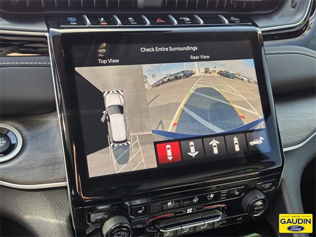 Used 2023 Jeep Grand Cherokee 30th Anniversary image 22