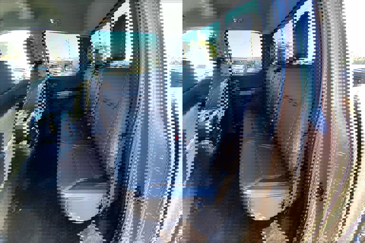 Certified 2022 Ford F150 Lariat w/ Trailer Tow Package image 20