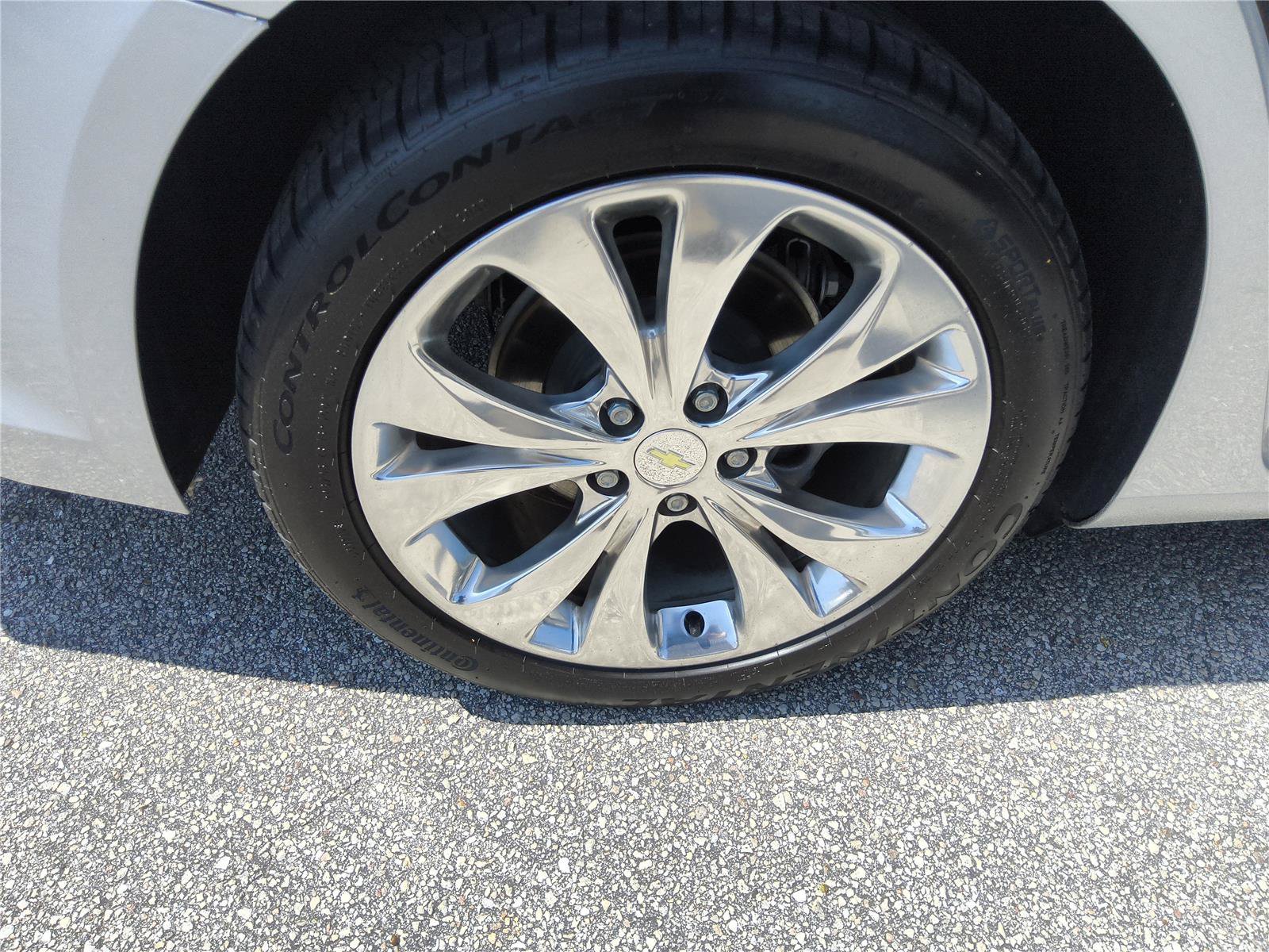 Used 2017 Chevrolet Malibu Premier w/ Driver Confidence Package FWD image 20