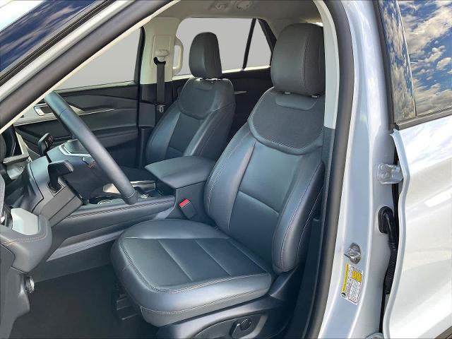 Certified 2026 Ford Explorer Active w/ Active Comfort Package AWD/4WD image 23