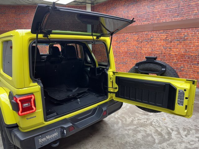 Used 2022 Jeep Wrangler Unlimited Sahara image 27