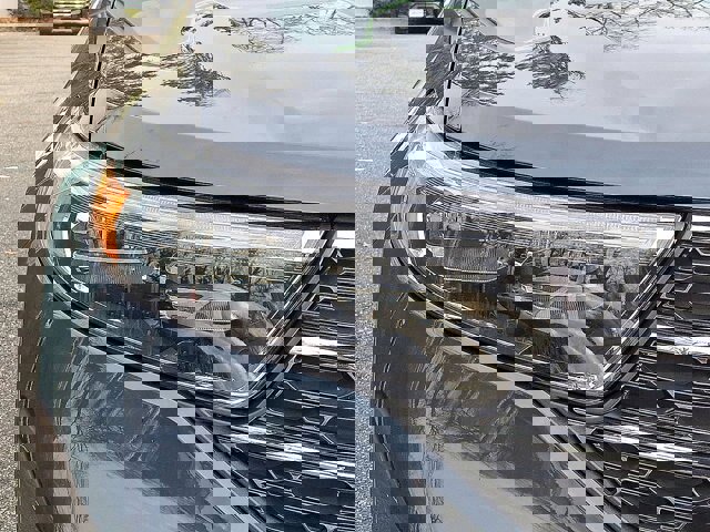 Certified 2022 Ford Explorer XLT w/ Equipment Group 202A image 24