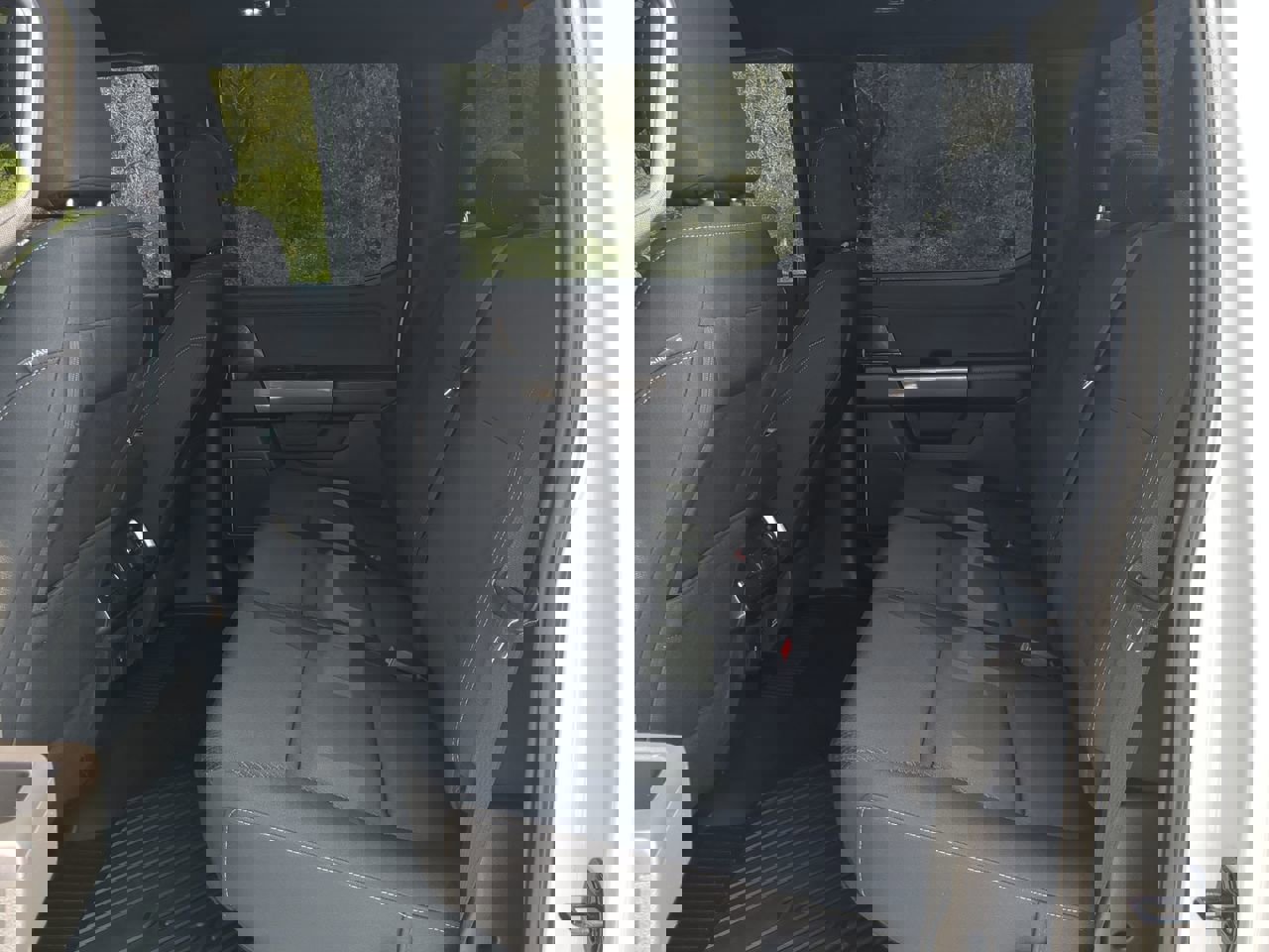 Certified 2022 Ford F150 XLT w/ Equipment Group 302A High image 12