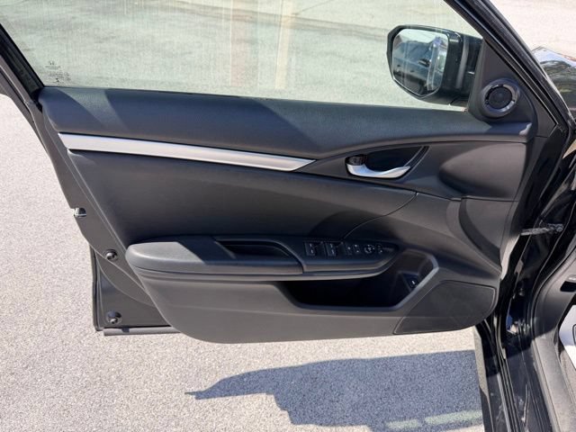 Used 2020 Honda Civic Sport image 11