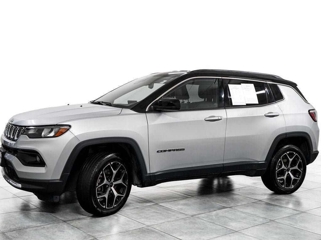 Used 2025 Jeep Compass Limited AWD/4WD image 4