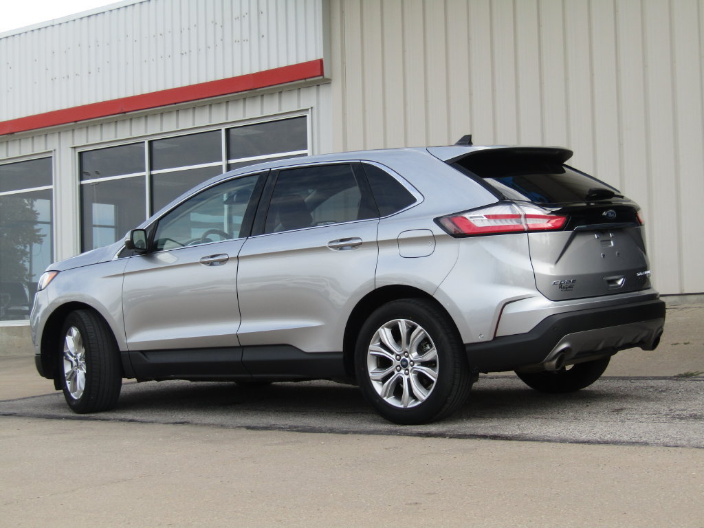Certified 2020 Ford Edge Titanium w/ Equipment Group 301A AWD/4WD image 10