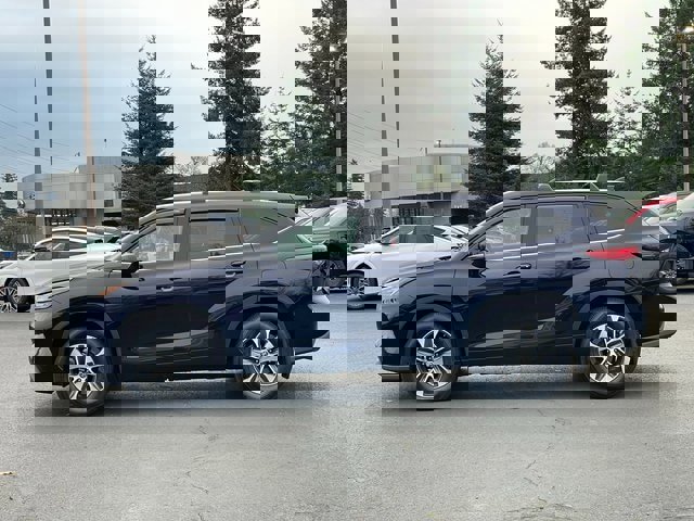 Used 2020 Toyota Highlander XLE image 7