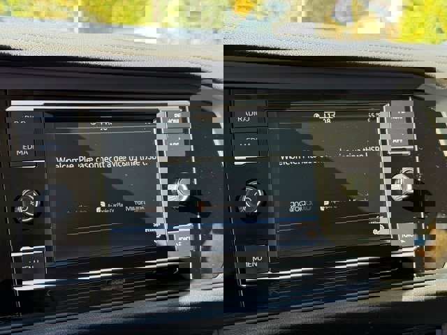 Used 2021 Volkswagen Jetta SE w/ SE Cold Weather Package image 25