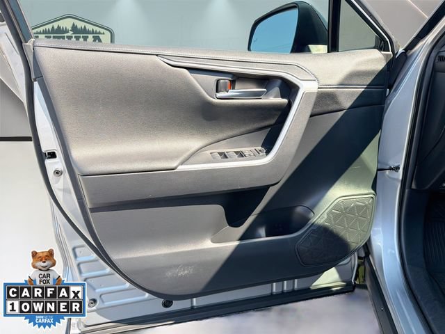 Used 2022 Toyota RAV4 XSE AWD/4WD image 22