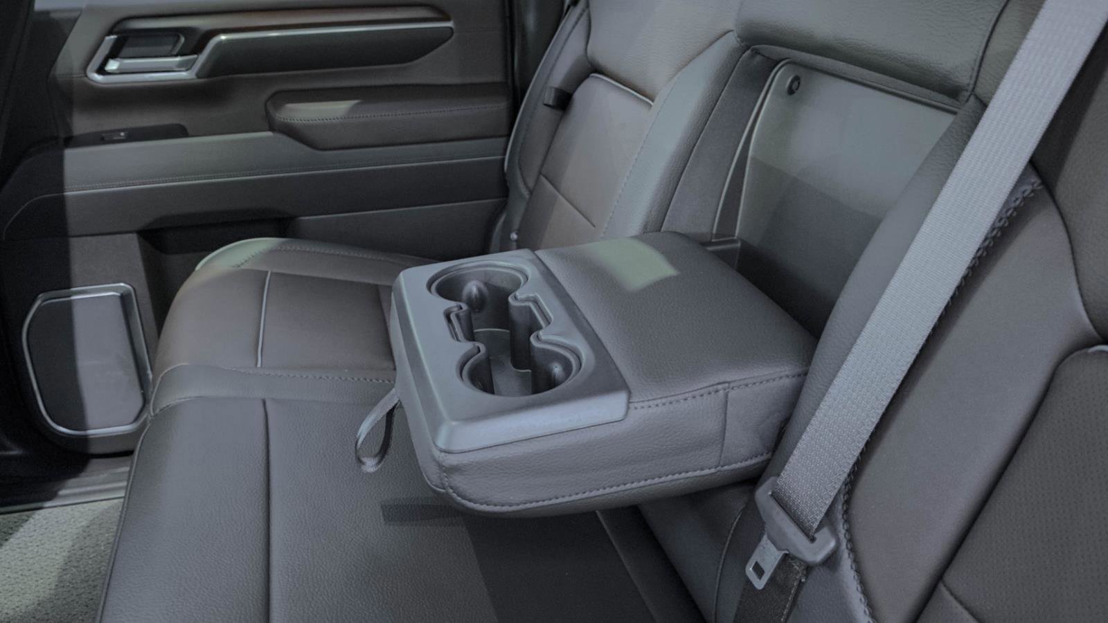 Used 2025 GMC Sierra 2500 Denali w/ Denali Reserve Package image 11