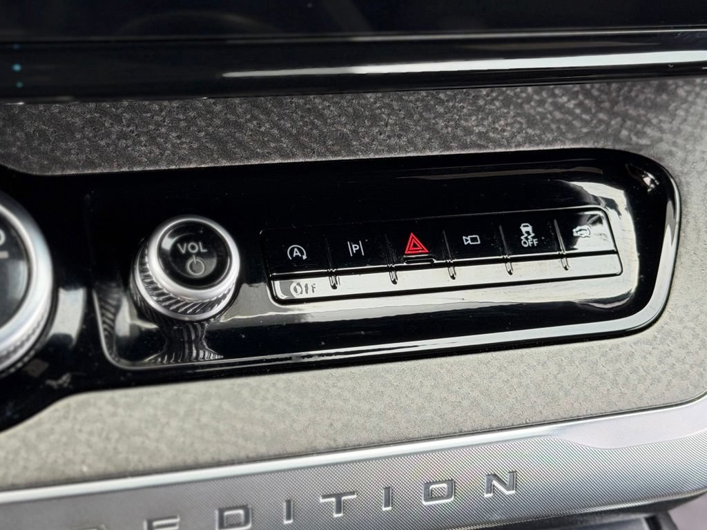 Certified 2026 Ford Expedition Tremor AWD/4WD image 23