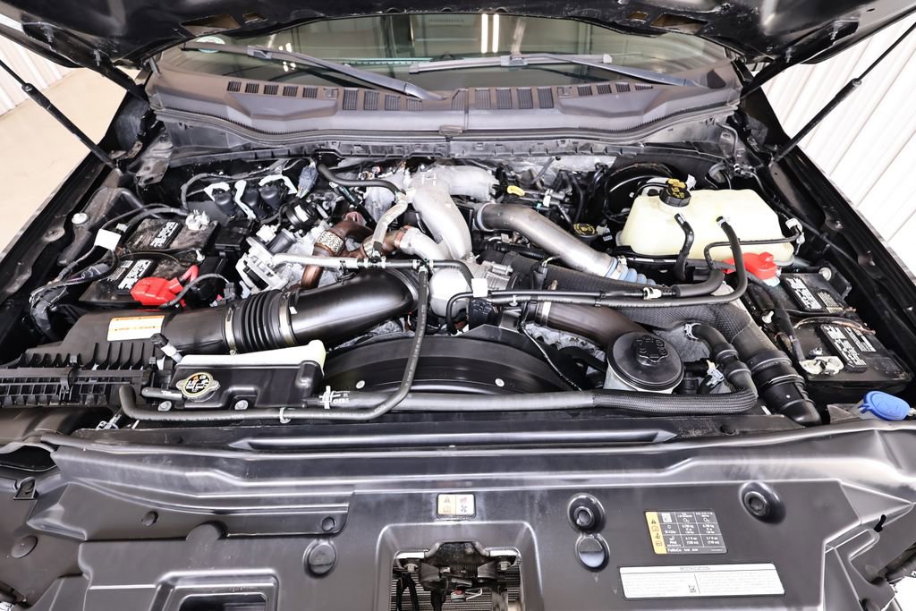 Certified 2022 Ford F350 Lariat w/ Tremor Off-Road Package image 44