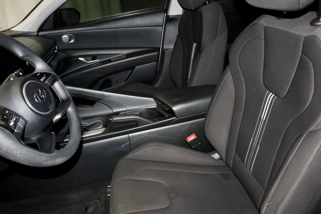 Used 2023 Hyundai Elantra SEL FWD image 22