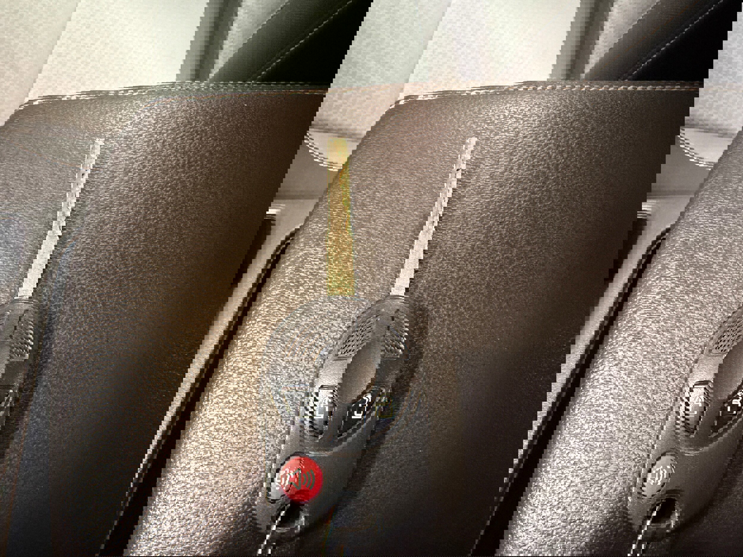 Certified 2018 Ford Escape SE w/ SE Sync 3 Package image 31