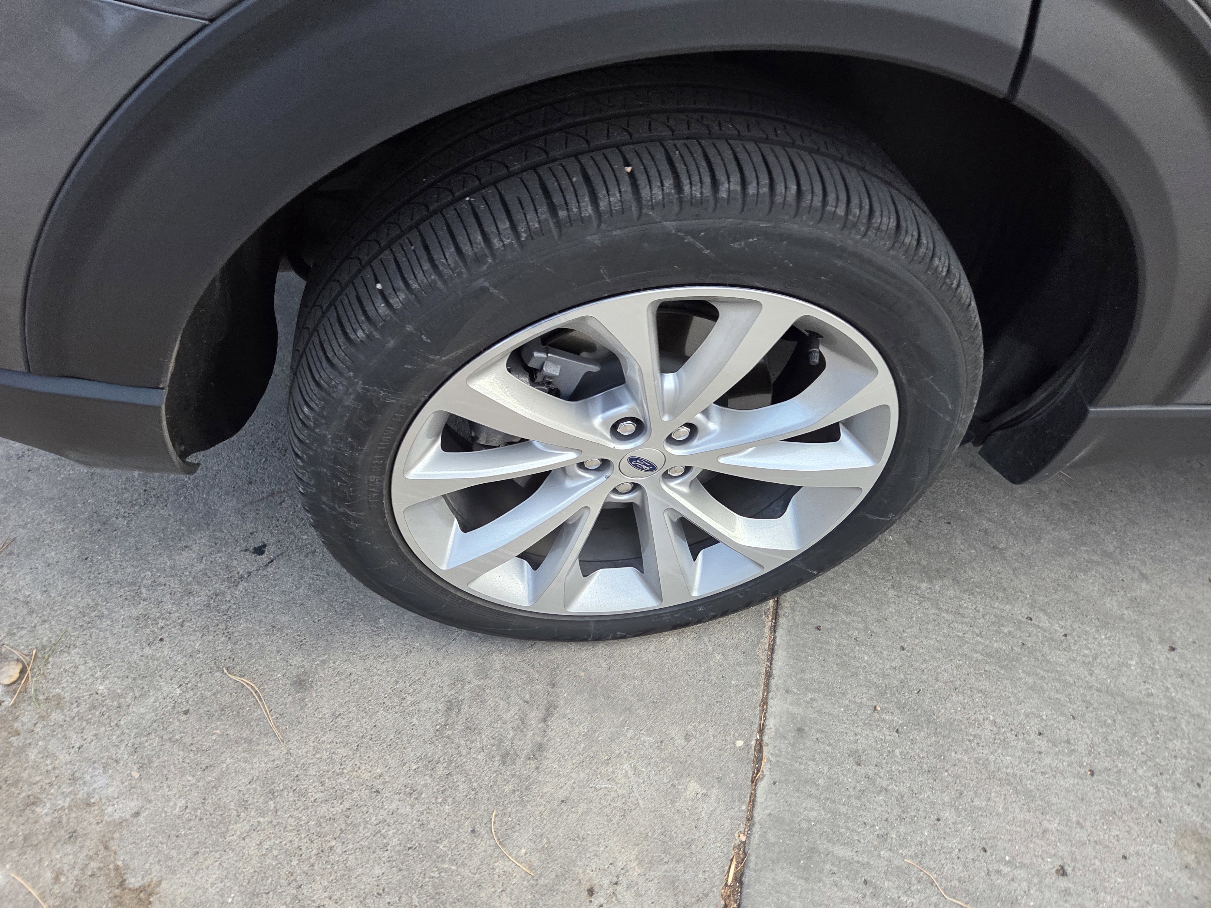 Certified 2022 Ford Explorer Platinum w/ Technology Package image 11