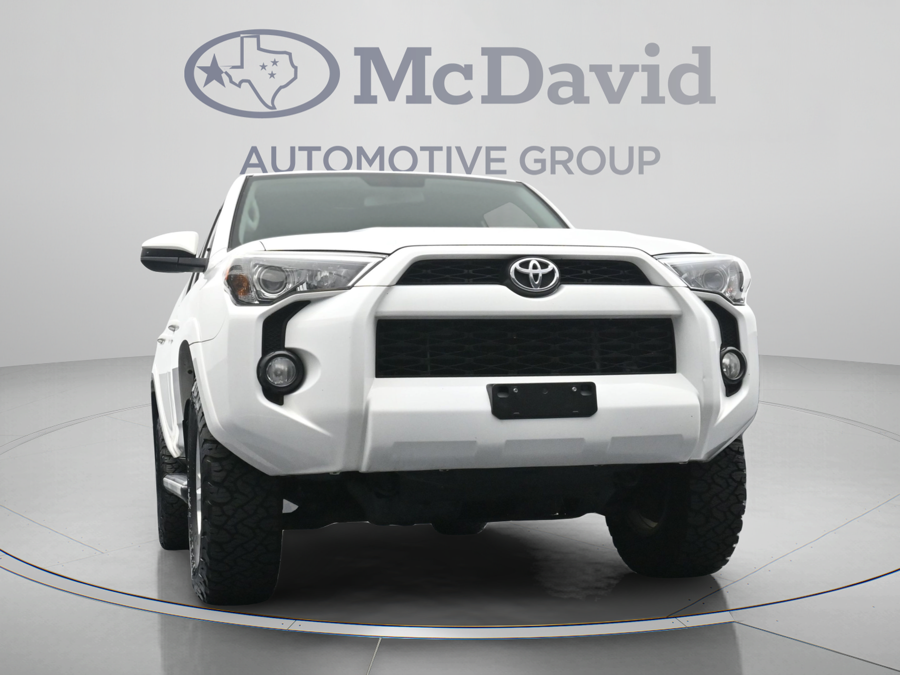 Used 2018 Toyota 4Runner SR5 AWD/4WD image 25