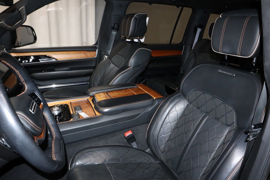 Used 2022 Jeep Grand Wagoneer Series III image 27