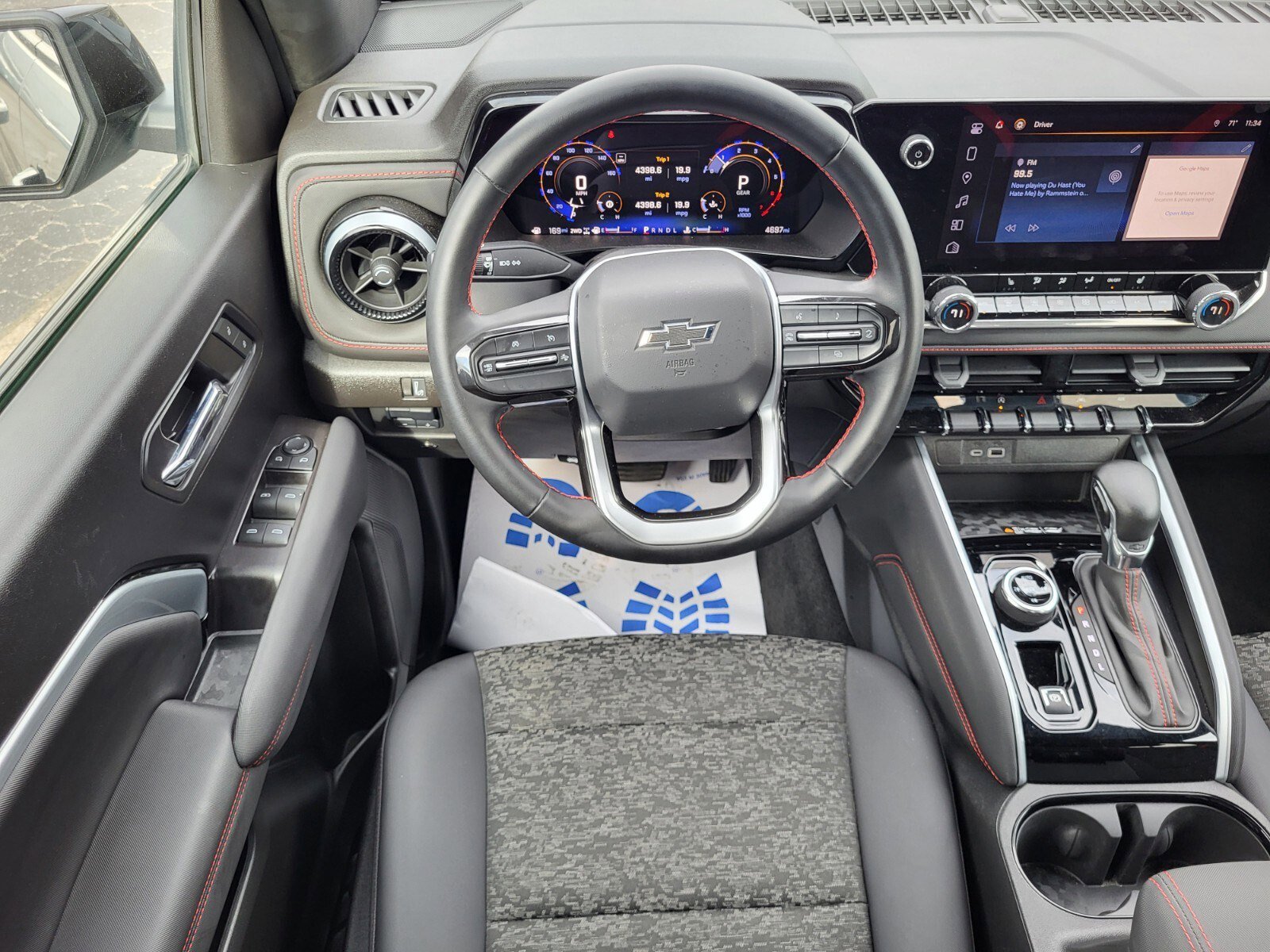 Used 2024 Chevrolet Colorado Z71 w/ Z71 Convenience Package 2 image 10