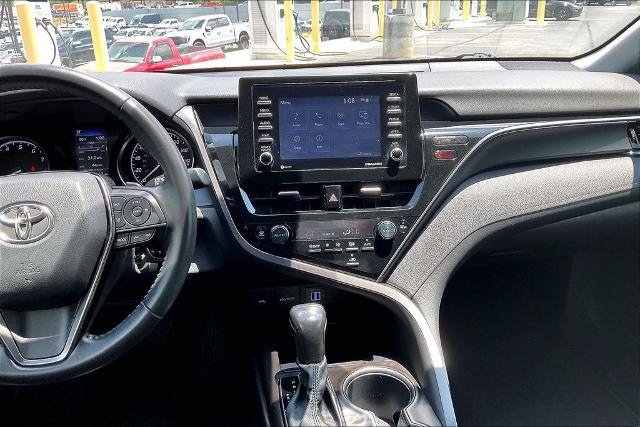 Used 2022 Toyota Camry SE FWD image 6