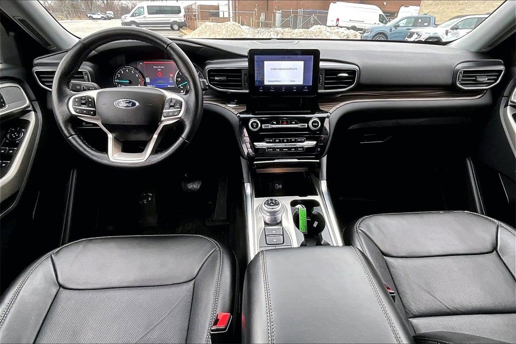 Certified 2022 Ford Explorer Limited w/ Equipment Group 301A image 14