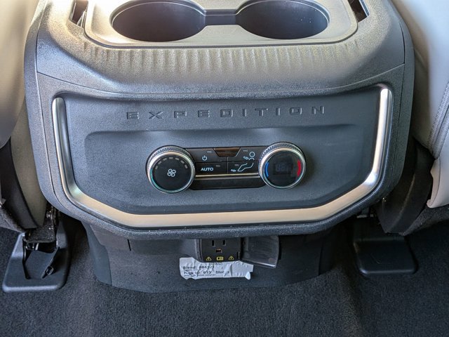 Certified 2025 Ford Expedition Active image 33