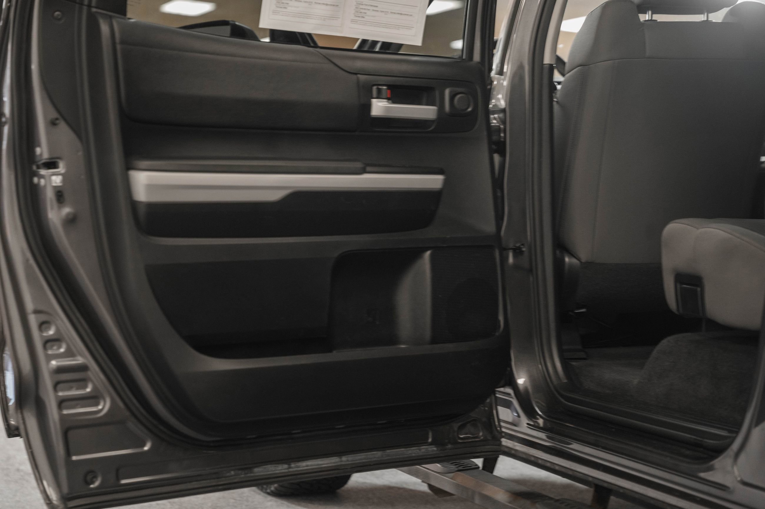 Used 2018 Toyota Tundra SR5 image 38